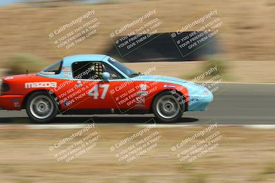 media/Jun-01-2025-CalClub SCCA (Sun) [[eae223c5dd]]/Group 5/Qualifying/